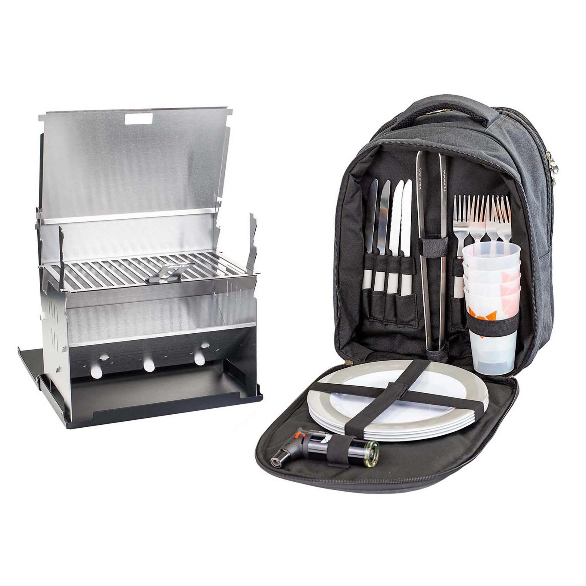 Links der FENNEK Grill aufgebaut und rechts daneben nach vorne geöffneter Rucksack mit Picknick-Set für 4 Personen.