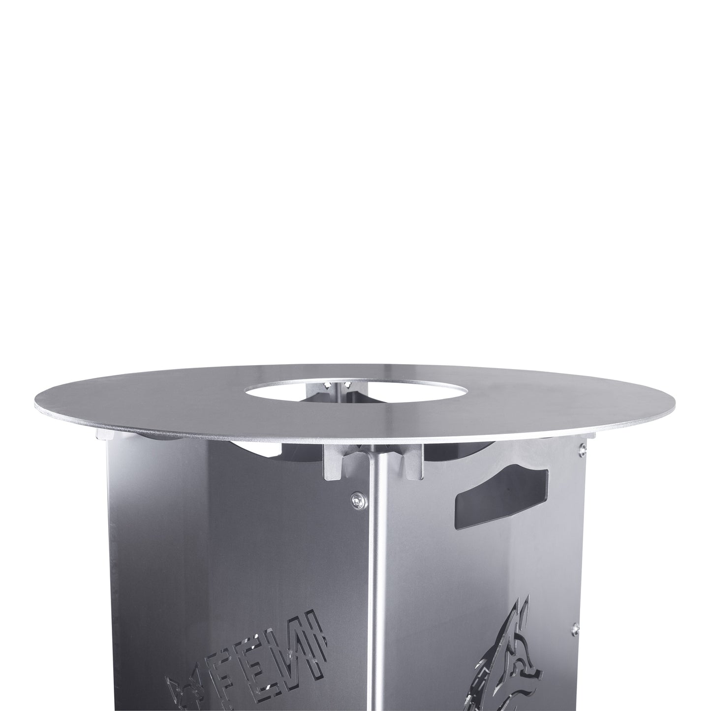 Freisteller Universal Abstandshalter aus Edelstahl für Feuerplatten - 4er Set mit Feuersäule und Feuerplatte. Anwendungsbeispiel.