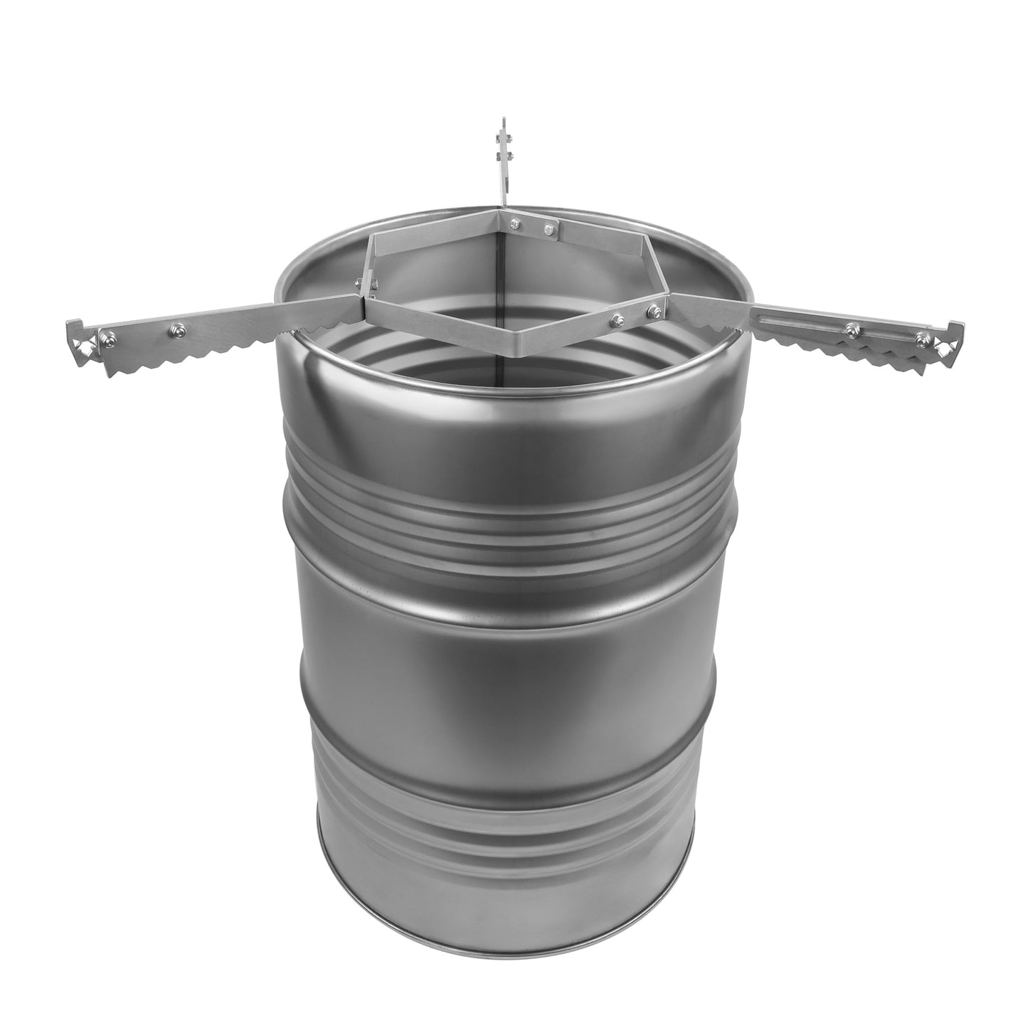 Freisteller der FENNEK verstellbaren Auflageleiste auf einer Feuertonne. Die Auflageleiste ist die perfekte Ergänzung für deine Feuerplatte. Sie garantiert dir sicheren Halt deiner Feuerplatte. Die verstellbare Auflageleiste lässt sich individuell an die Maße der Feuerplatte anpassen.