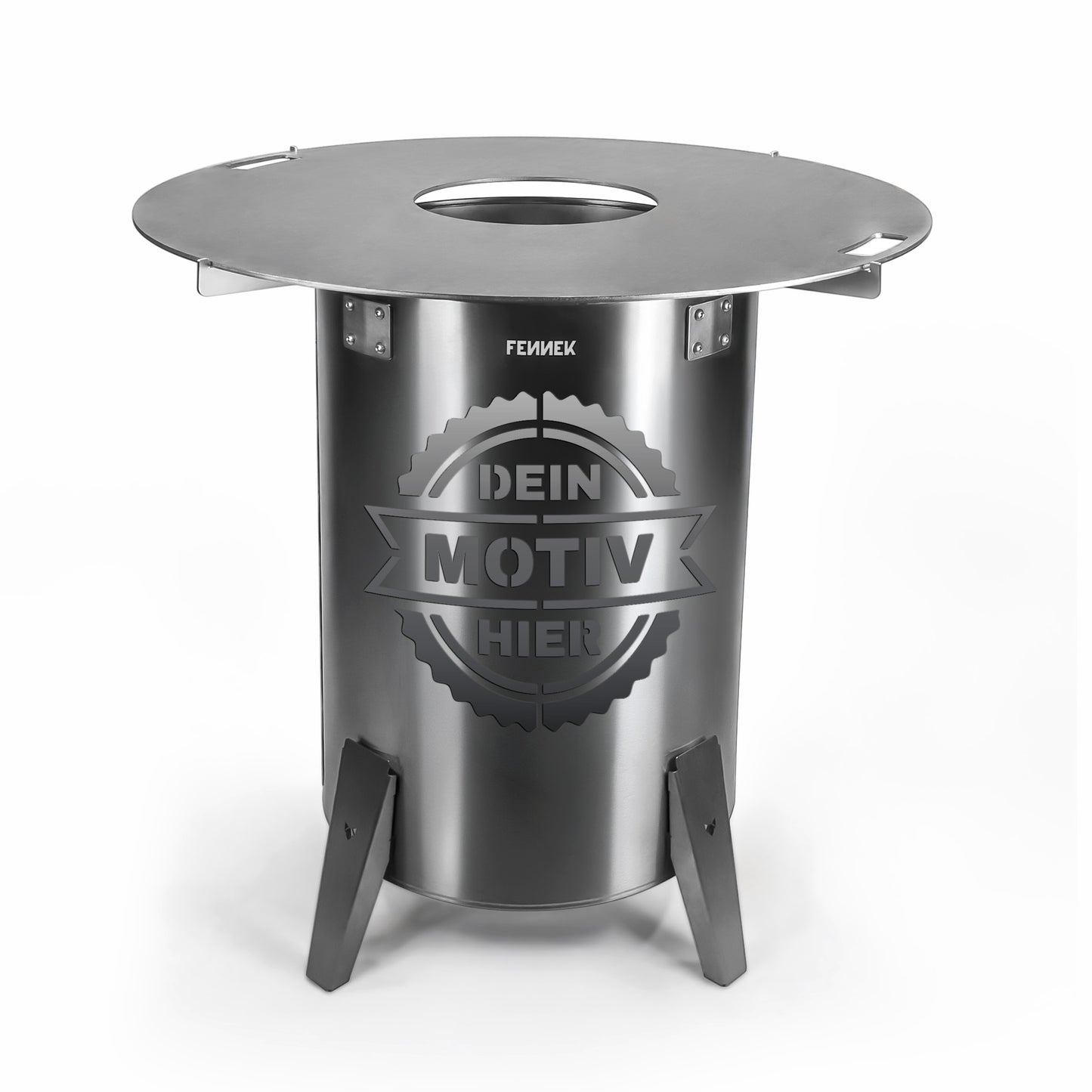 FENNEK Feuerplattengrill mit eigenem Motiv personalisiert, freigestellt auf weißem Hintergrund