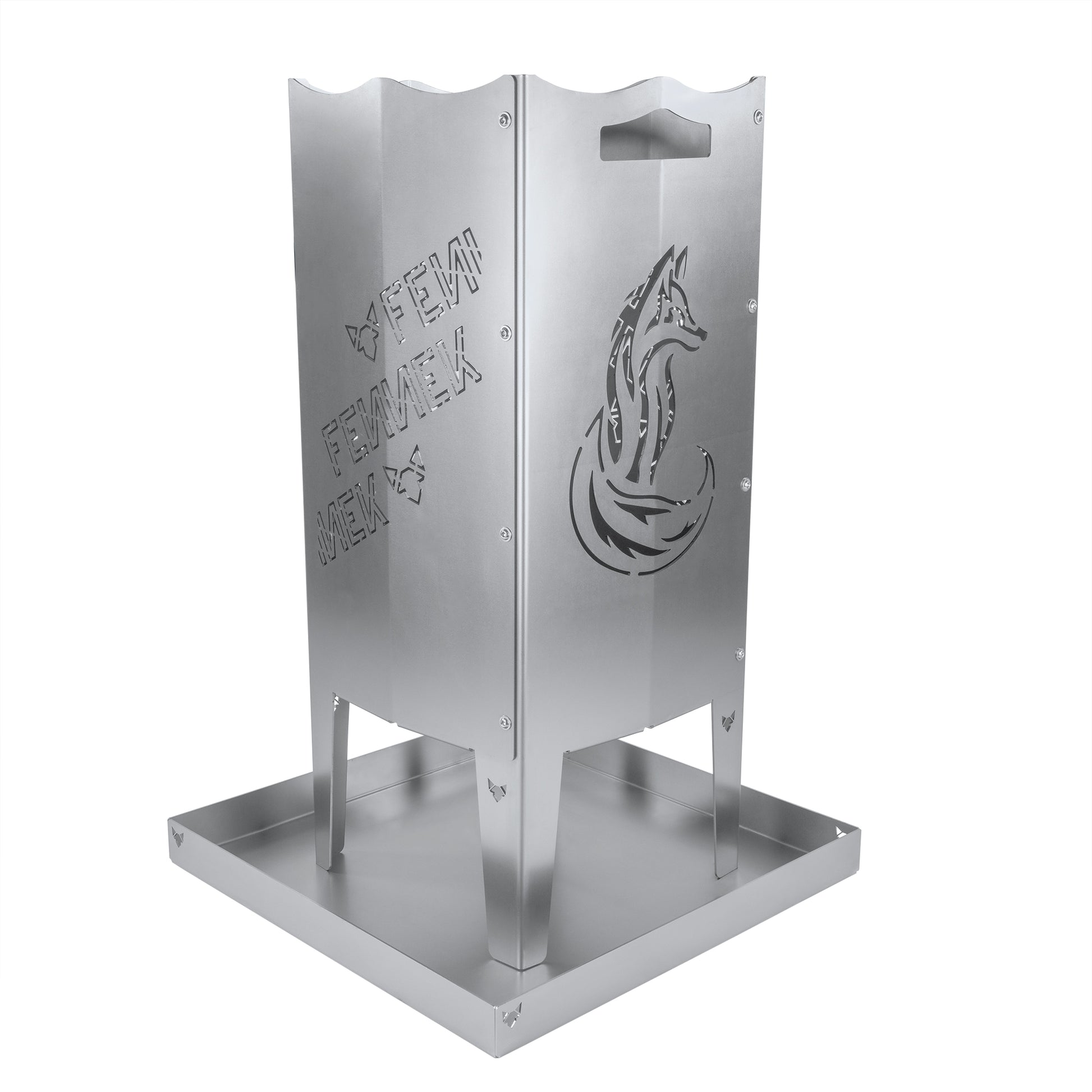 Freisteller der FENNEK Feuersäule, die in der Aschewanne steht. Aus Stahl oder Edelstahl und natürlich Made in Germany.