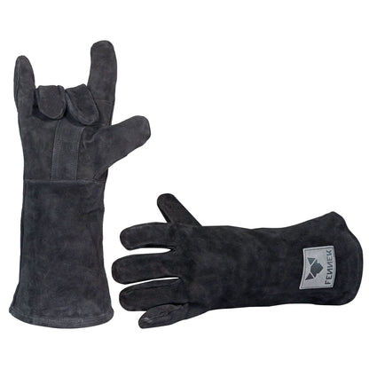 Rechter und linker Grillhandschuh aus schwarzgefärbten Leder mit grauer FENNEK-Logo Applikation