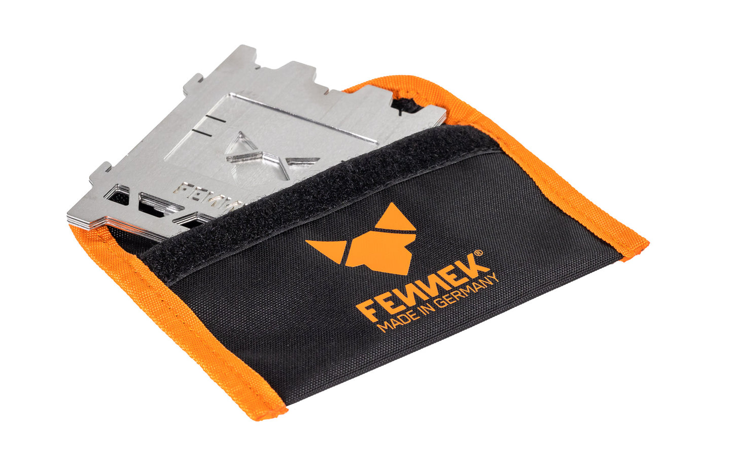 Offene schwarze Nylon Tasche mit orangenem FENNEK Logo-Aufdruck, orangenen Bordüre und Hobo aus Edelstahl schaut raus.