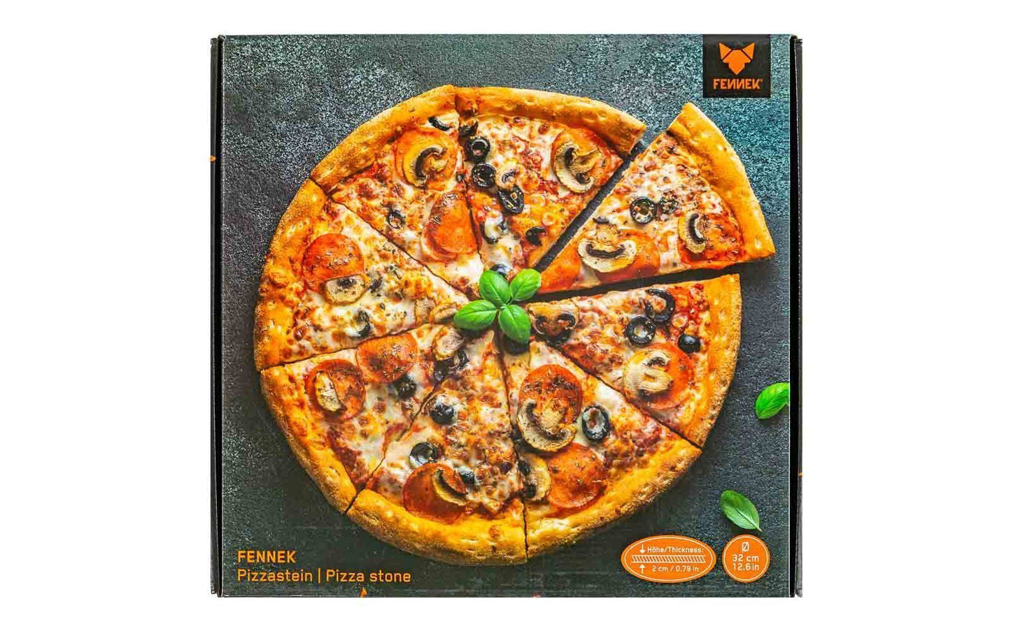 Draufsicht auf die Produktverpackung des Pizzastein, einem mit einer leckeren Pizza bedruckten Karton.